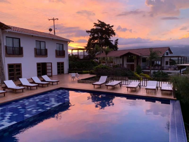 La Huerta Hotel Jiguales Exterior photo